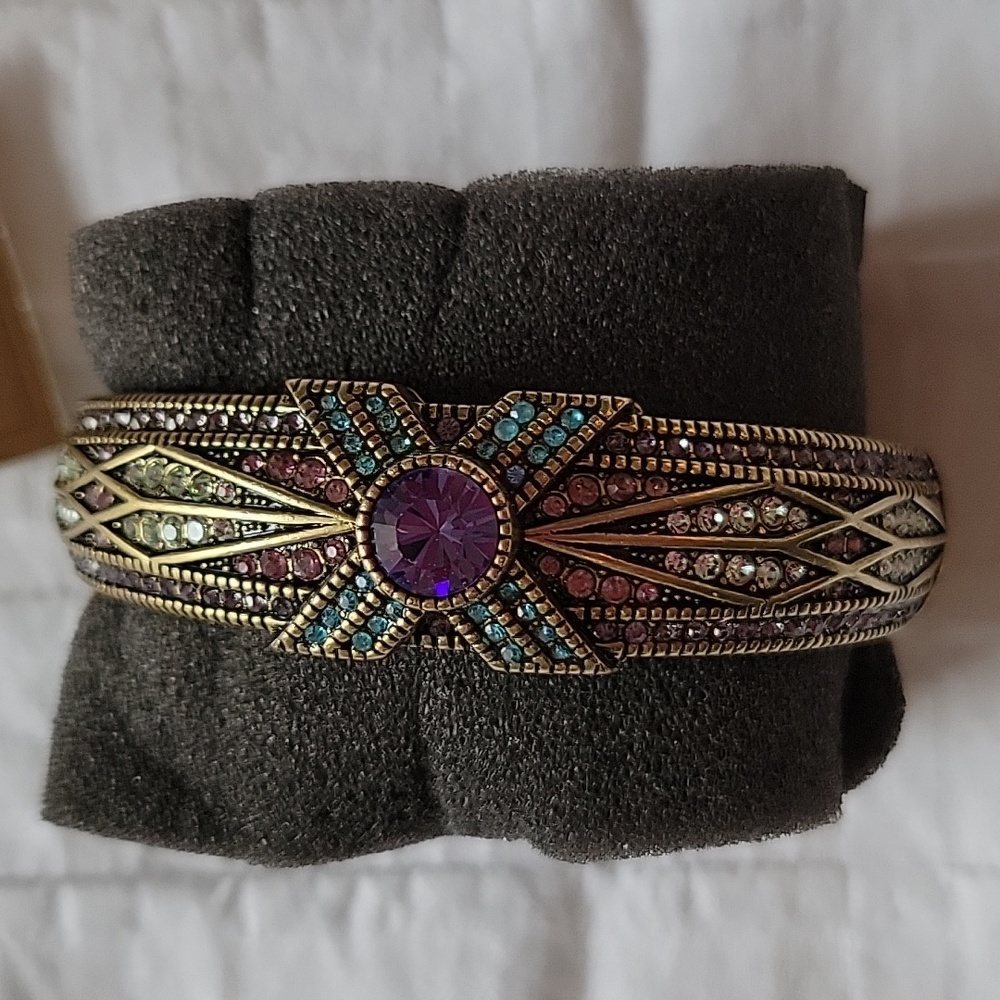 Heidi Daus hinged bracelet